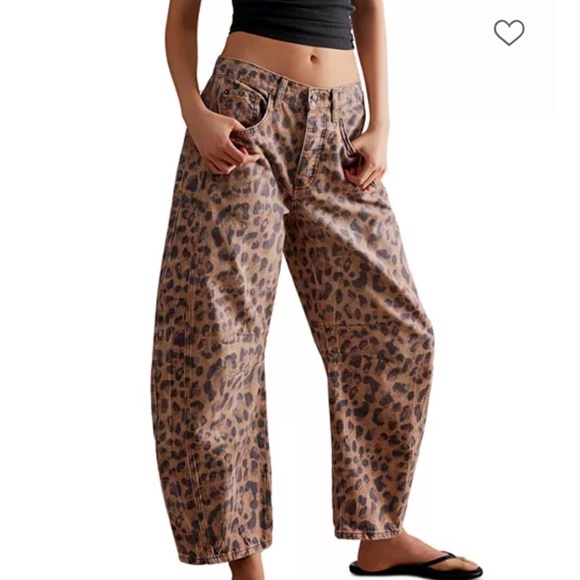 We The Free Denim - We The Free Good Luck Leopard Barrel Leg Jeans in Brown Sugar